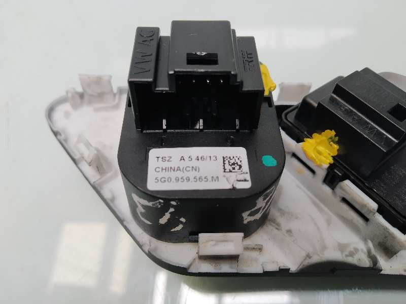 Recambio de mando retrovisor para volkswagen golf vii lim. r referencia OEM IAM 5G0959565M  