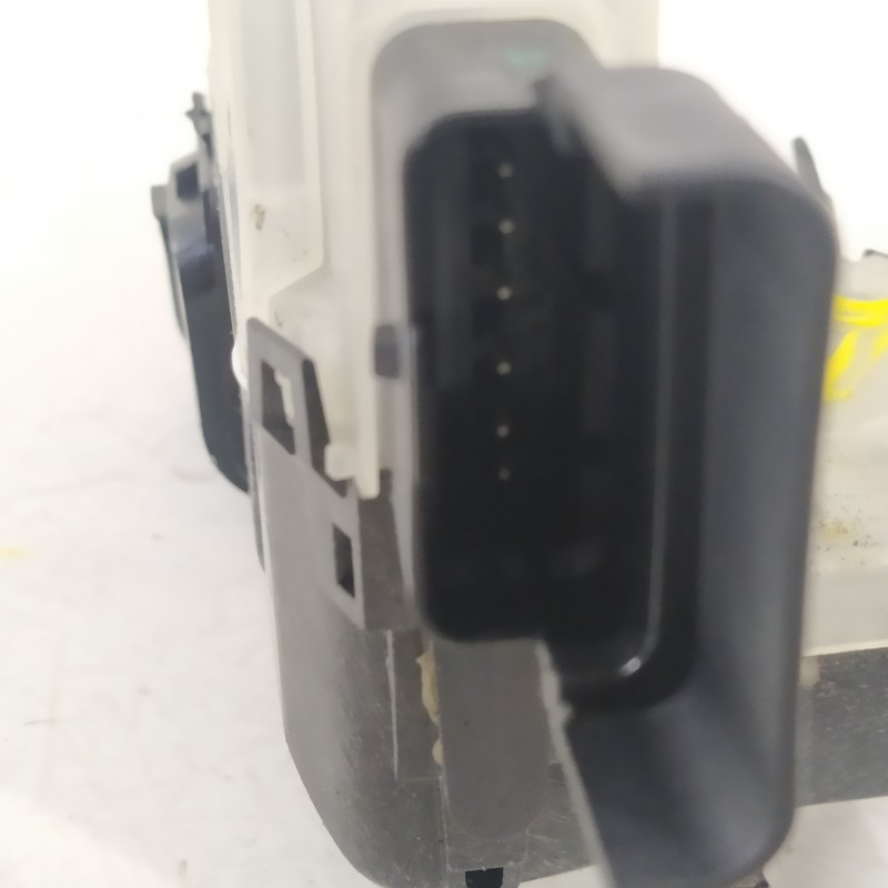 Recambio de cerradura puerta delantera izquierda para opel corsa f referencia OEM IAM 9829285080 3500M3139 292850