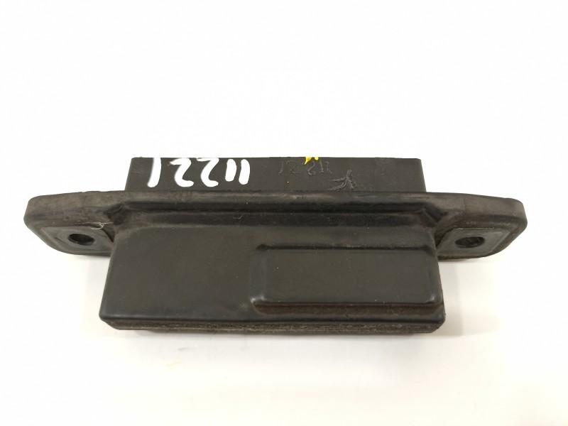 Recambio de maneta exterior porton para toyota auris luna referencia OEM IAM 6943002030  