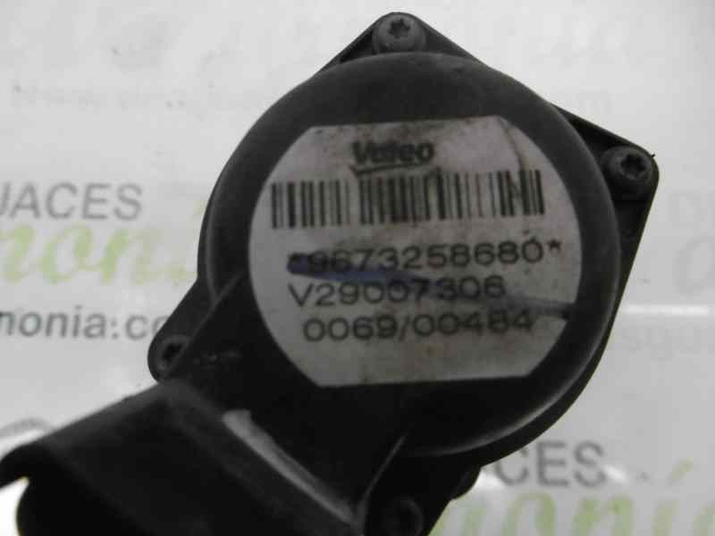 Recambio de valvula egr para ford fiesta (cb1) trend referencia OEM IAM 9673258680  