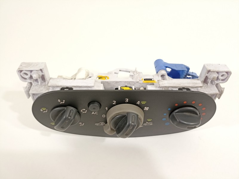 Recambio de mando calefaccion / aire acondicionado para dacia sandero laureate referencia OEM IAM T1001639U  