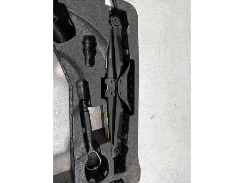 Recambio de no identificado para seat arona xperience referencia OEM IAM 6F9012109D  