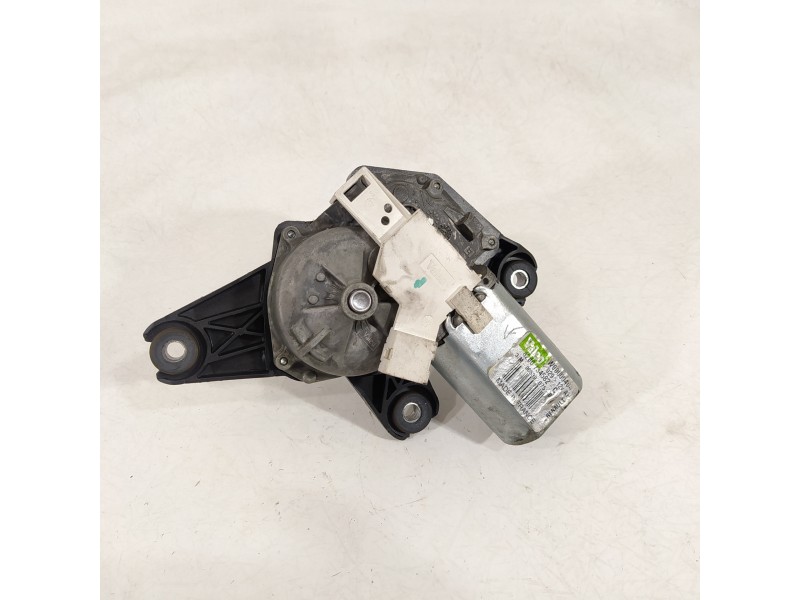 Recambio de motor limpia trasero para dacia sandero laureate referencia OEM IAM 8200734582  