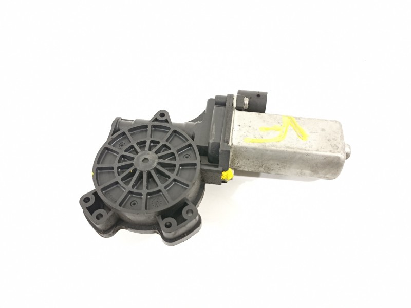 Recambio de motor elevalunas delantero izquierdo para dacia sandero laureate referencia OEM IAM 9030255  