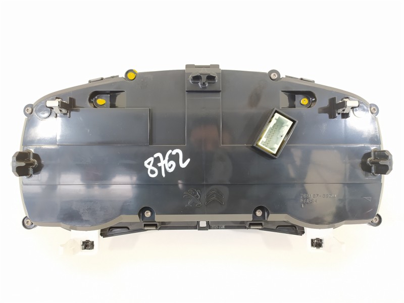 Recambio de cuadro instrumentos para opel corsa f referencia OEM IAM 9831576180  