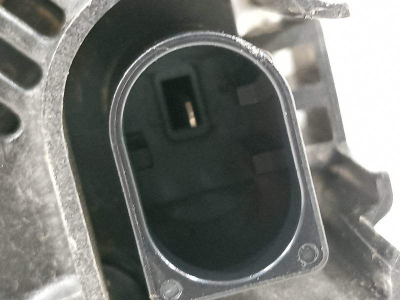 Recambio de alternador para seat arona xperience referencia OEM IAM 05E903026Q  