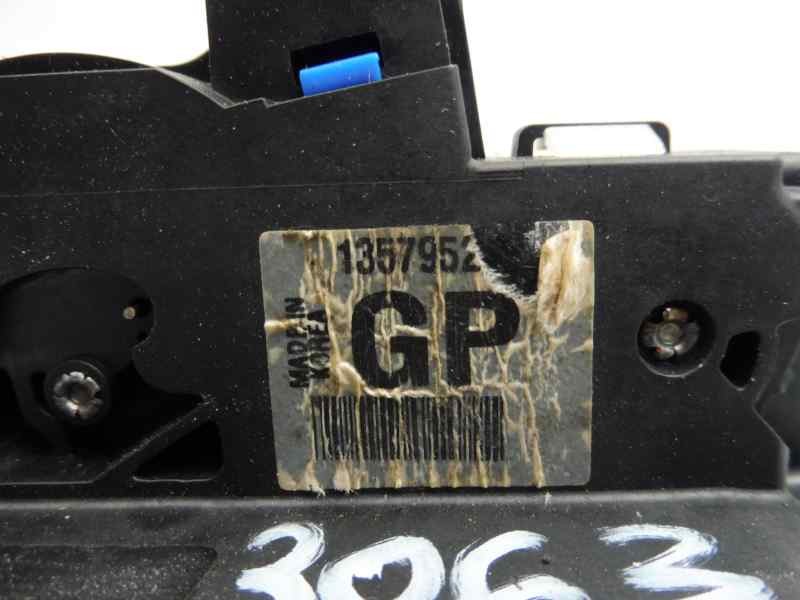 Recambio de cerradura puerta delantera derecha para opel astra j lim. selective referencia OEM IAM 13579523  