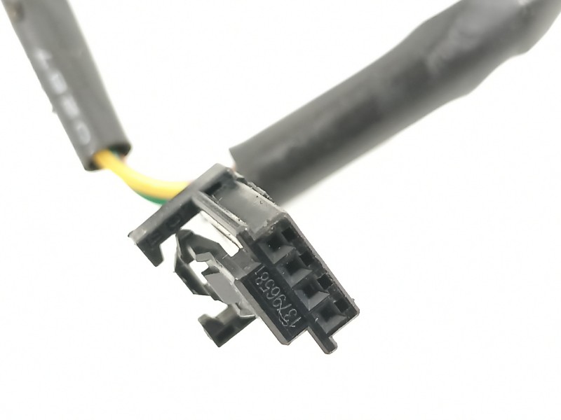 Recambio de mando volante para renault clio iv business referencia OEM IAM 631561000A  