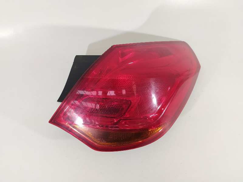 Recambio de piloto trasero derecho para opel astra j lim. selective referencia OEM IAM 13360787  