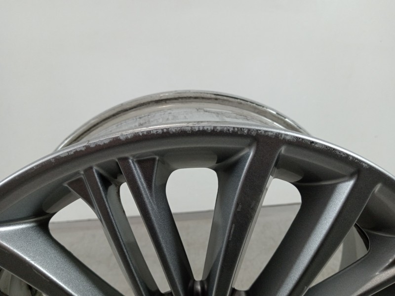 Recambio de llanta para hyundai kona tecno 2wd referencia OEM IAM 52910J9200  