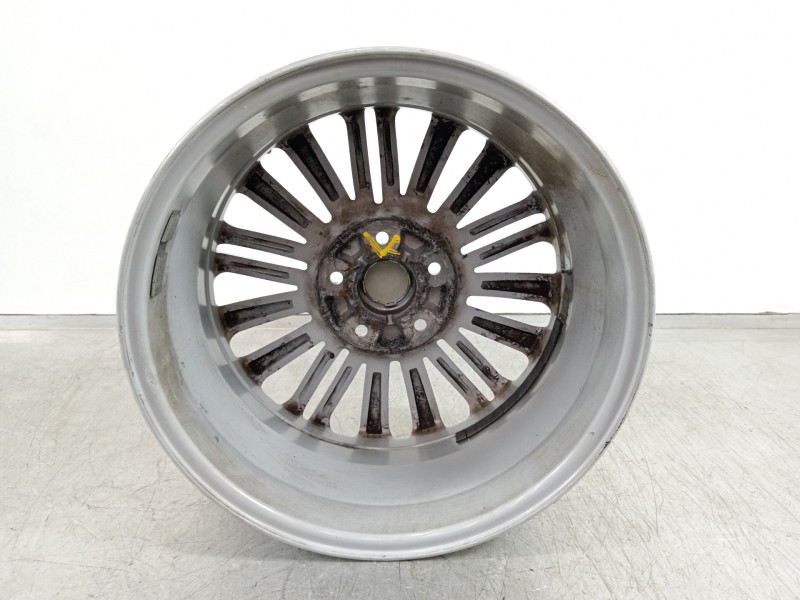 Recambio de llanta para hyundai kona tecno 2wd referencia OEM IAM 52910J9200  