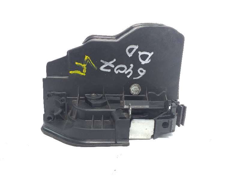 Recambio de cerradura puerta delantera derecha para bmw serie 5 lim. (f10) 520d referencia OEM IAM 7229458  