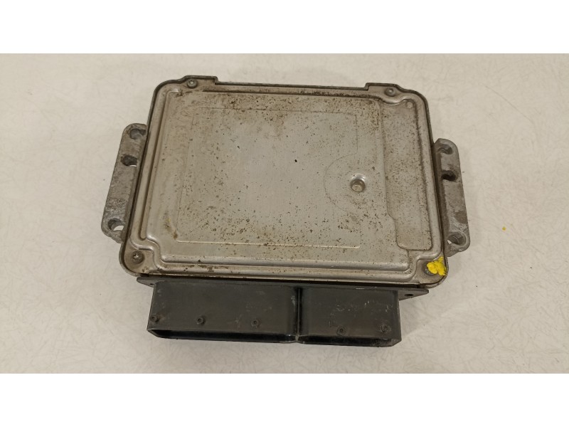 Recambio de centralita motor uce para opel zafira b enjoy referencia OEM IAM 55198922 0281012549 