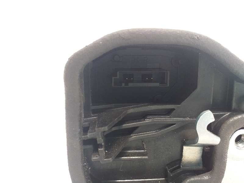 Recambio de cerradura puerta delantera derecha para bmw serie 5 lim. (f10) 520d referencia OEM IAM 7229458  