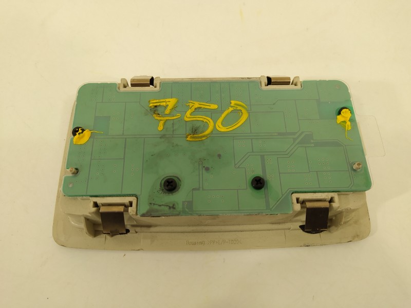 Recambio de luz interior para lexus nx 300h 4wd referencia OEM IAM 20140806  