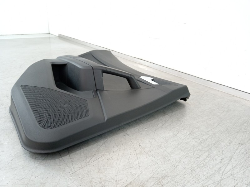 Recambio de guarnecido puerta trasera izquierda para seat arona xperience referencia OEM IAM 6F0868073  