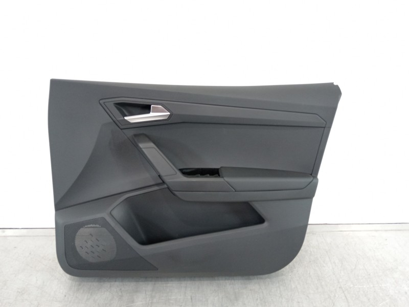 Recambio de guarnecido puerta delantera derecha para seat arona xperience referencia OEM IAM 6F0867114  