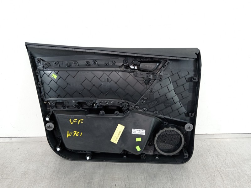 Recambio de guarnecido puerta delantera derecha para seat arona xperience referencia OEM IAM 6F0867114  
