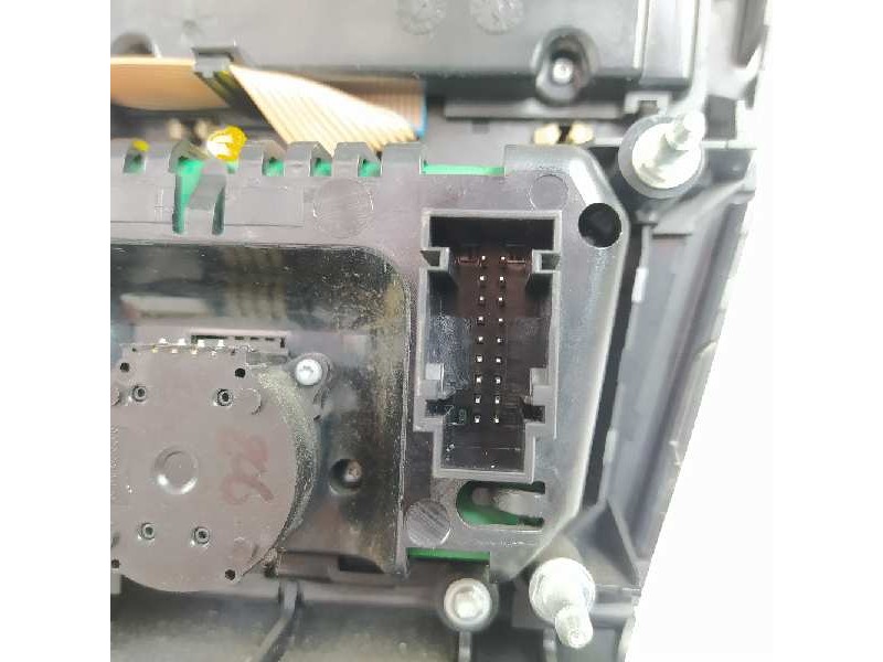 Recambio de mando climatizador para bmw serie 5 lim. (f10) 520d referencia OEM IAM 9263746  