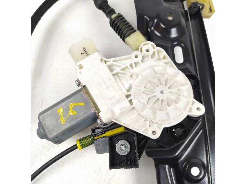 Recambio de elevalunas delantero derecho para bmw serie 5 lim. (f10) 520d referencia OEM IAM 7182132 7182112 7248172