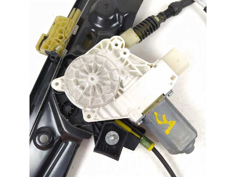 Recambio de elevalunas delantero izquierdo para bmw serie 5 lim. (f10) 520d referencia OEM IAM 7182131 7182111 7248171