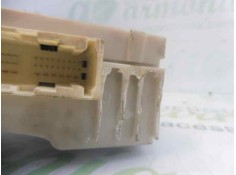 Recambio de caja reles / fusibles para toyota auris hybrid active referencia OEM IAM    2