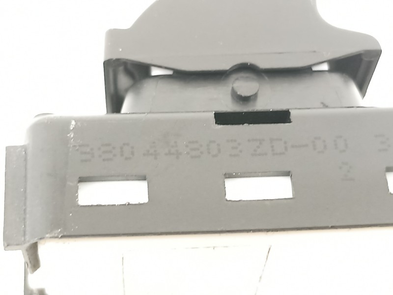 Recambio de mando elevalunas trasero izquierdo para opel corsa f referencia OEM IAM 98044803ZD  