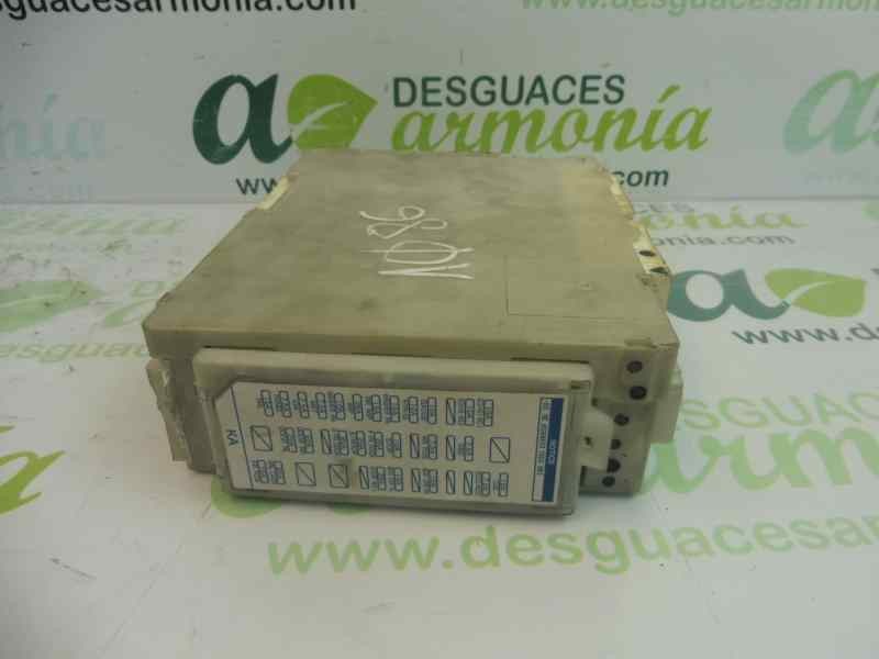 Recambio de caja reles / fusibles para toyota auris hybrid active referencia OEM IAM   