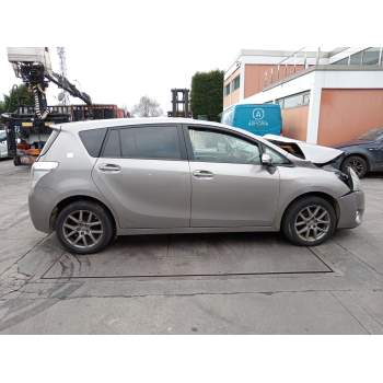 TOYOTA VERSO (_R2_)