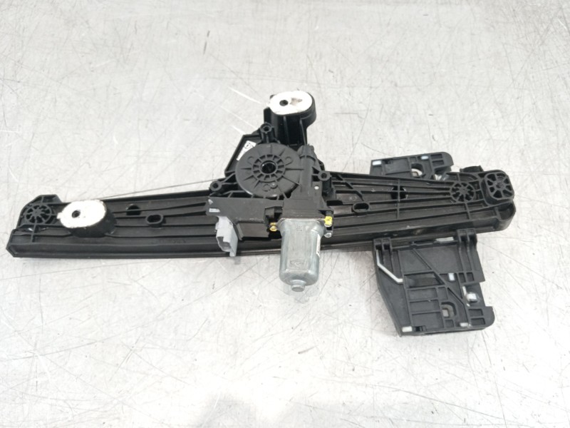 Recambio de elevalunas trasero derecho para opel corsa f referencia OEM IAM 9829045580 9829045280 