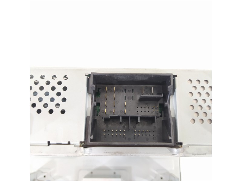 Recambio de sistema audio / radio cd para seat ibiza (6p1) reference plus referencia OEM IAM 5F0035888C  