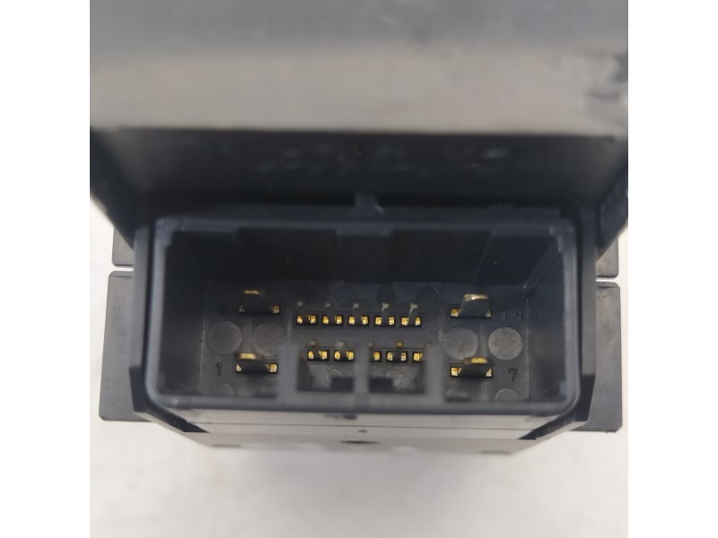 Recambio de mando elevalunas trasero derecho para honda cr-v (re) elegance referencia OEM IAM 35770SWAG01  