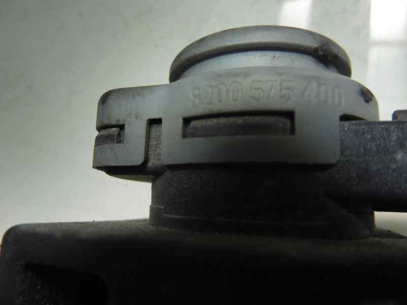 Recambio de valvula aire adicional para renault master kasten l3h3 gka 3,5t referencia OEM IAM 8200575400  