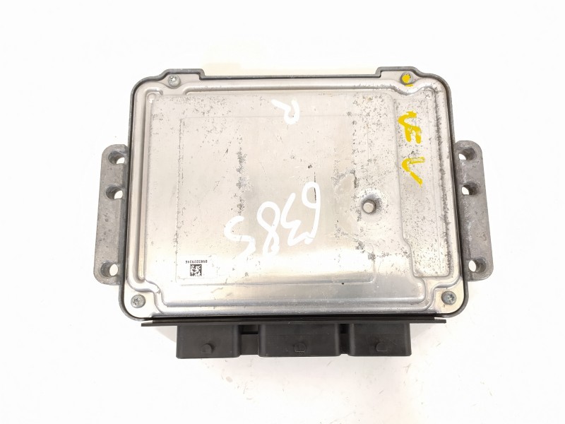 Recambio de centralita motor uce para ford fiesta (cb1) titanium referencia OEM IAM 8V2112A650KF 0281014803 