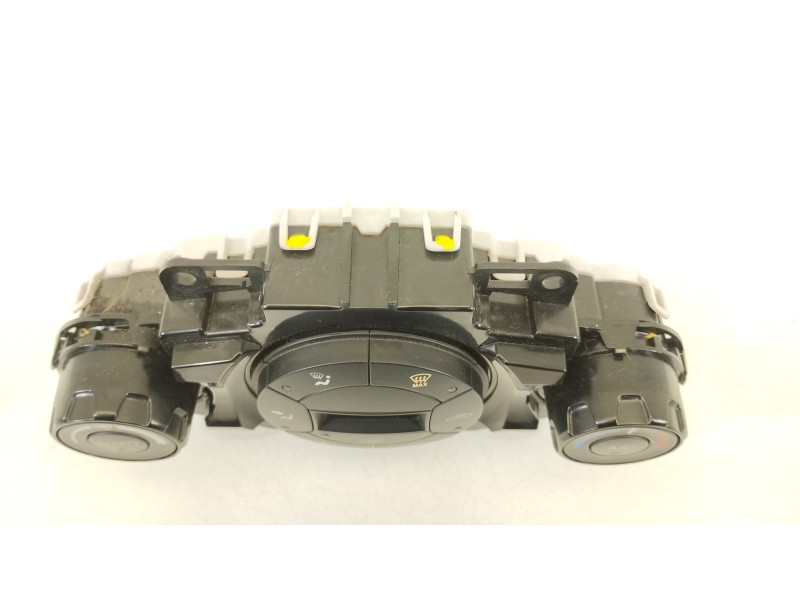 Recambio de mando climatizador para ford fiesta (cb1) titanium referencia OEM IAM 8A6T18C612AJ  