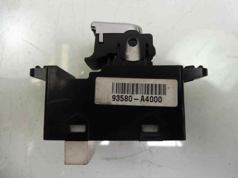 Recambio de mando elevalunas trasero derecho para kia carens ( ) concept referencia OEM IAM 93580A4000  