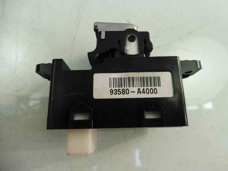 Recambio de mando elevalunas trasero izquierdo para kia carens ( ) concept referencia OEM IAM 93580A4000  