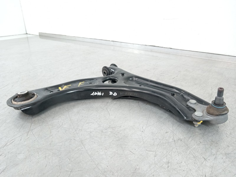 Recambio de brazo suspension inferior delantero derecho para seat arona xperience referencia OEM IAM 2Q0407152D  