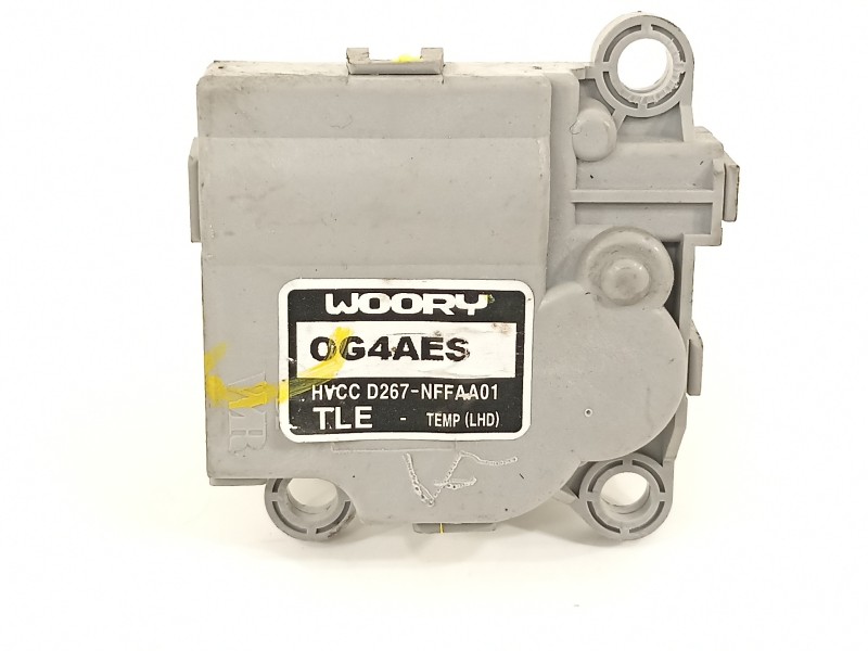 Recambio de motor apertura trampillas climatizador para hyundai tucson essence 2wd referencia OEM IAM HVCCD267  