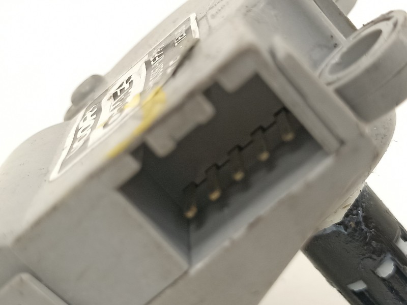 Recambio de motor apertura trampillas climatizador para hyundai tucson essence 2wd referencia OEM IAM HVCCD267  