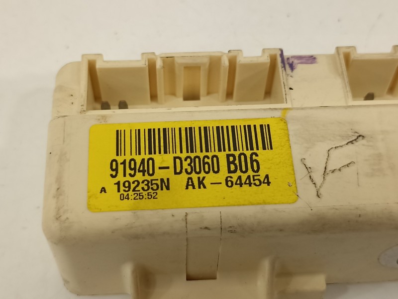 Recambio de modulo electronico para hyundai tucson essence 2wd referencia OEM IAM 91940D3060  