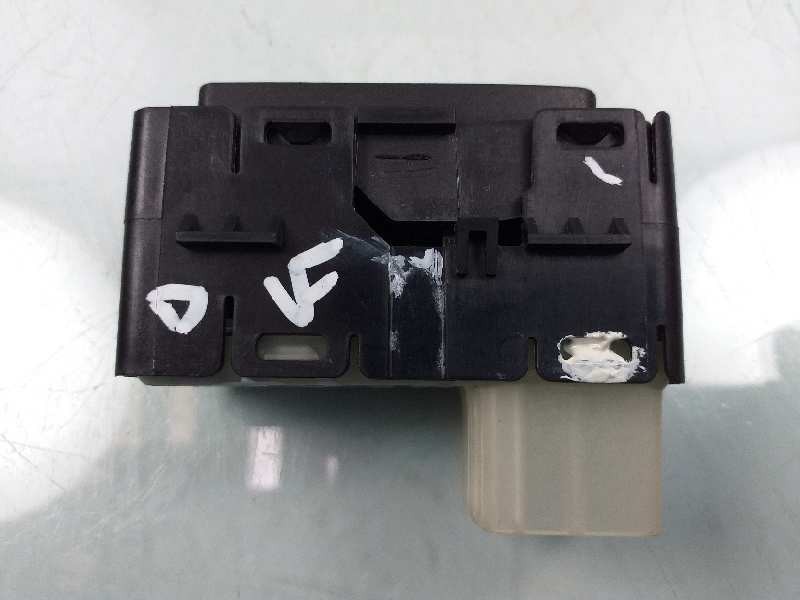 Recambio de mando elevalunas trasero izquierdo para dodge caliber se referencia OEM IAM 56040693 2697A 