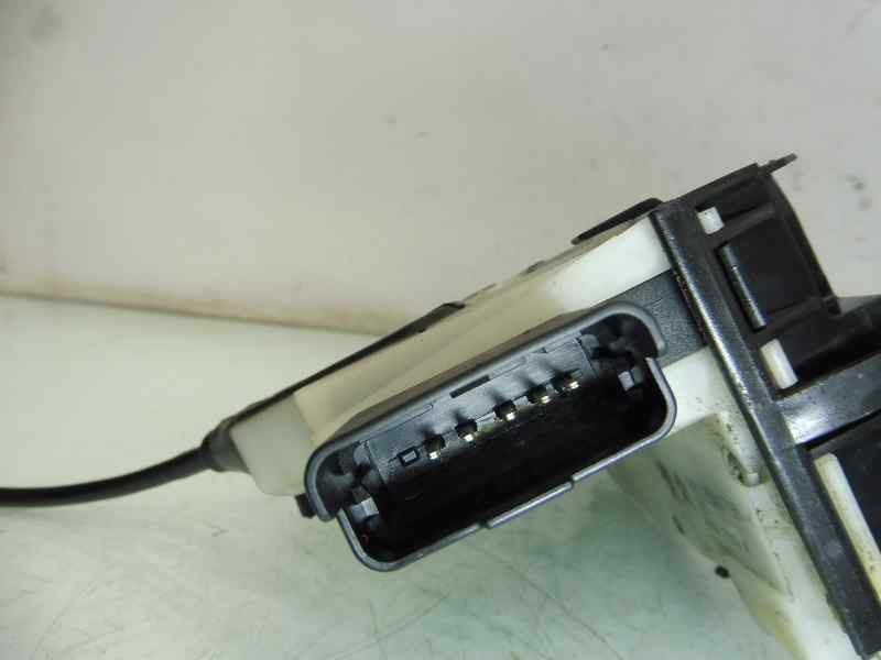 Recambio de cerradura puerta delantera derecha para peugeot 208 style referencia OEM IAM 9812500780  