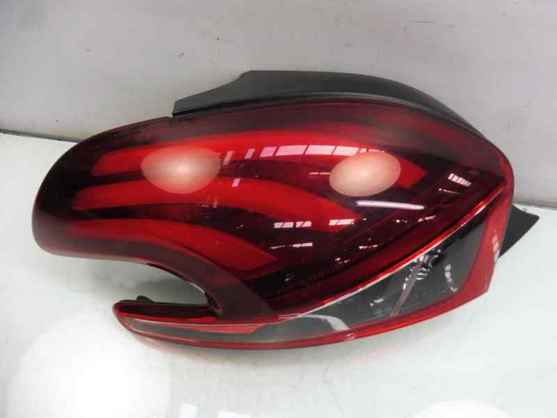 Recambio de piloto trasero izquierdo para peugeot 208 style referencia OEM IAM 9810343080  