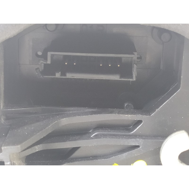 Recambio de cerradura puerta delantera derecha para bmw serie 1 berlina (e81/e87) 120d referencia OEM IAM 7167074 A046998 