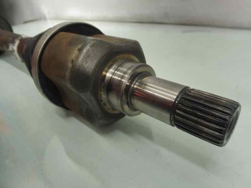 Recambio de transmision delantera izquierda para peugeot 208 style referencia OEM IAM 9656135280  