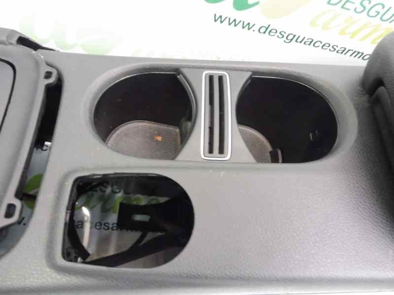 Recambio de apoyabrazos central para mercedes-benz clase a (w176) a 200 cdi (176.008) referencia OEM IAM A1766800900  