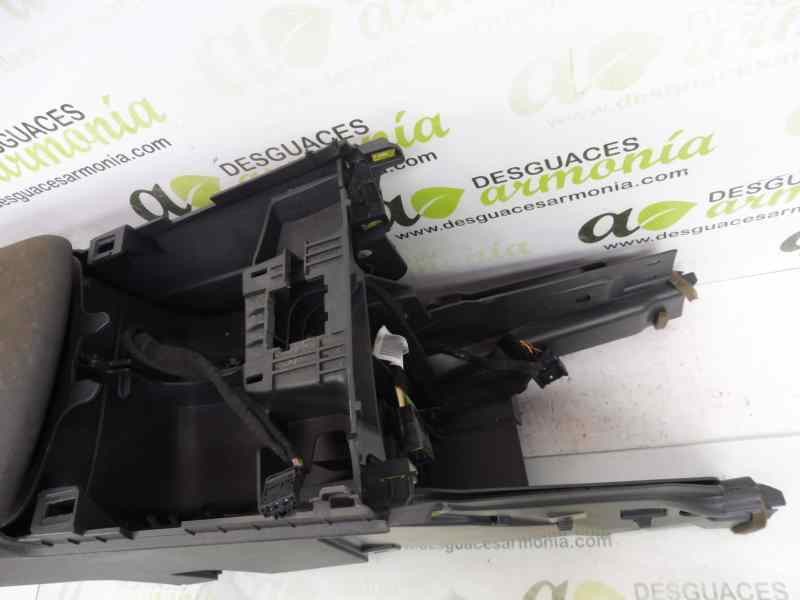 Recambio de apoyabrazos central para peugeot 3008 premium referencia OEM IAM   