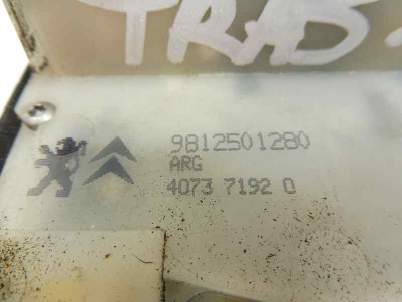 Recambio de cerradura puerta trasera izquierda para peugeot 208 style referencia OEM IAM 9812501280  