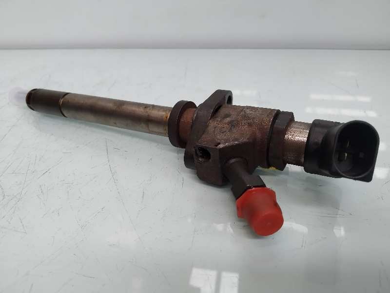 Recambio de inyector para peugeot 407 st sport referencia OEM IAM 9658194180  